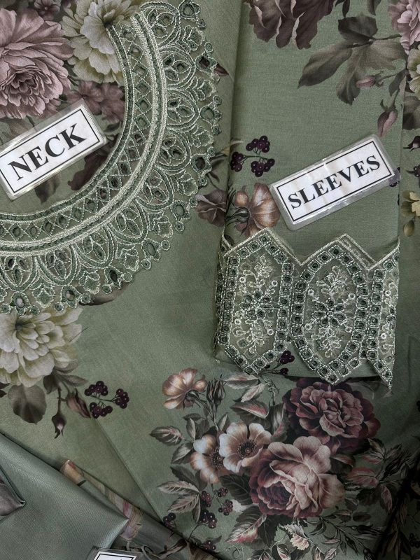 Izznik lawn Unstitch Replica women Suits - Image 3